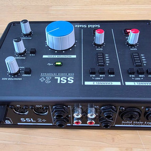 SSL 2+ 오디오인터페이스 팝니다(30만원) 이미지