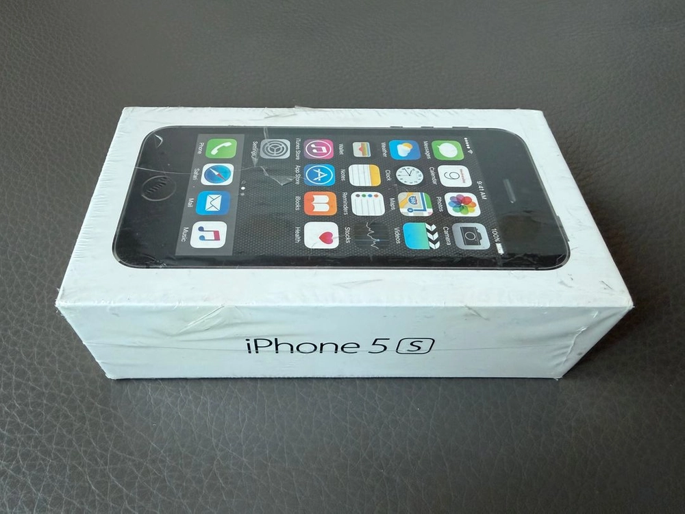 애플 아이폰 5S 16GB 스페이스 그레이 미개봉 새제품 이미지