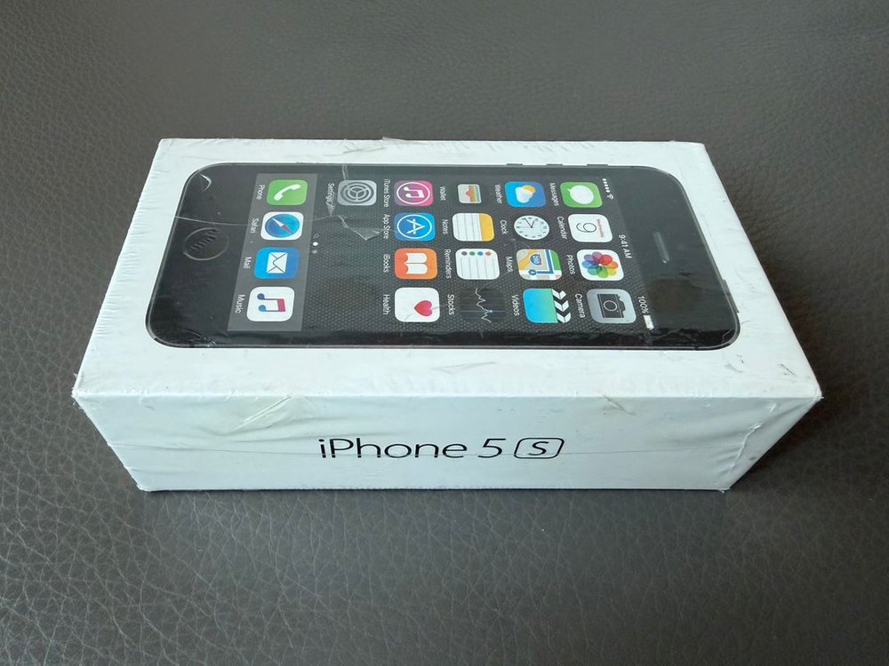 애플 아이폰 5S 16GB 스페이스 그레이 미개봉 새제품 이미지