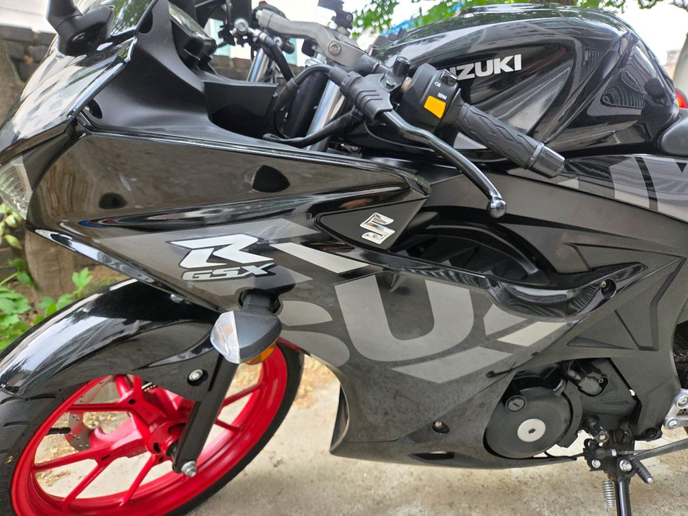 14xx km 스즈키 GSX-R125 검빨 팝니다 이미지