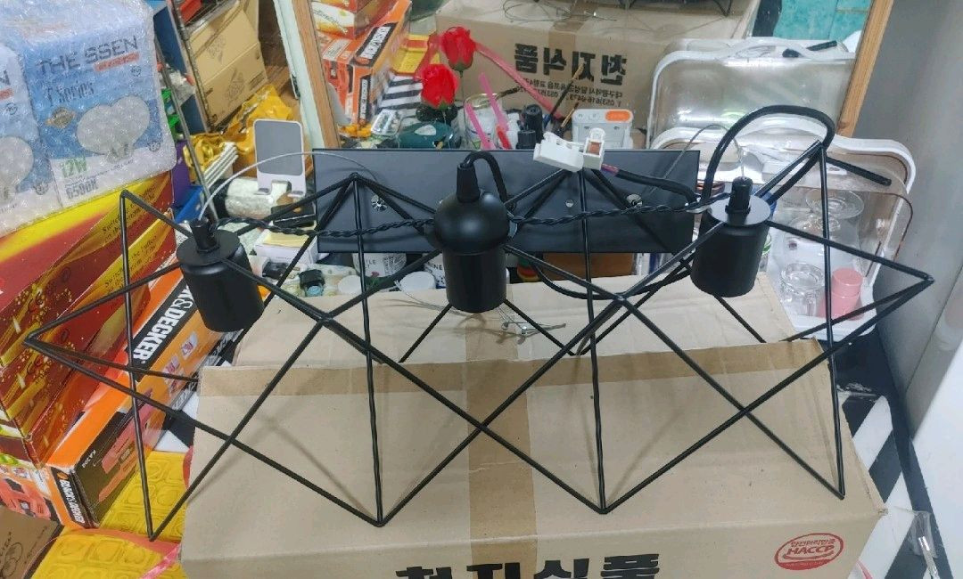 LED 거실등 식탁등 주방등 인테리어조명 팬던트 스타3등 전구포함 새제품 이미지
