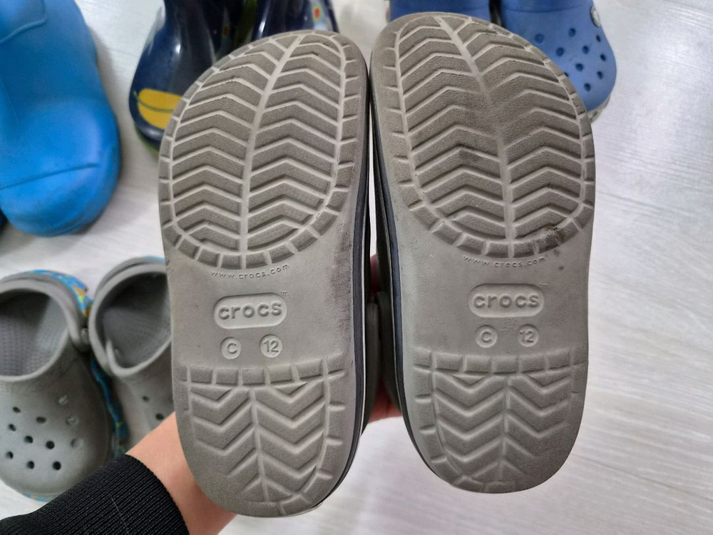 남아 크록스, 장화 이미지