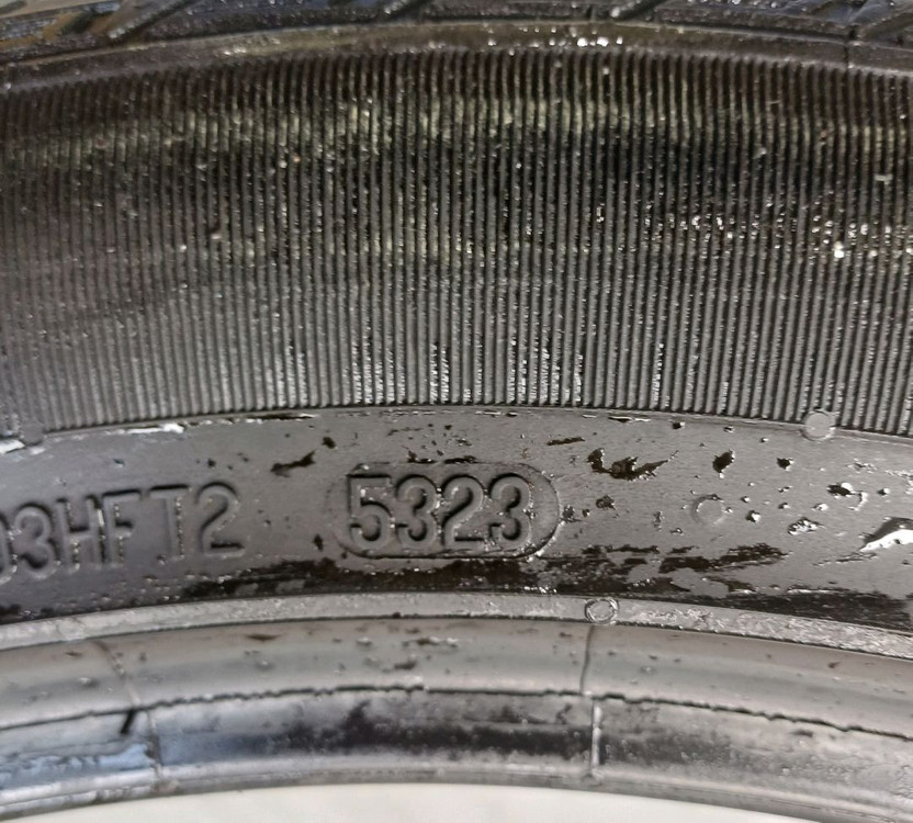 255 45 20 콘티넨탈 크로스컨택트 LX 2본 판매합니다. 이미지