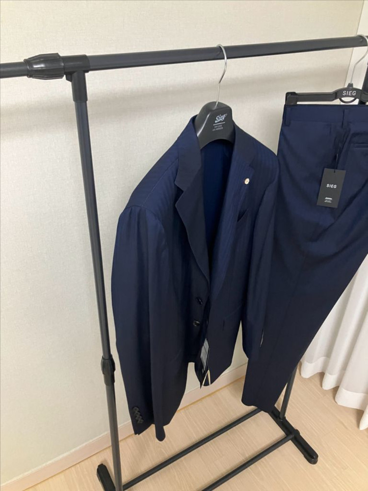 Kiton 키톤 까를로바베라 원단 정장세트 이미지