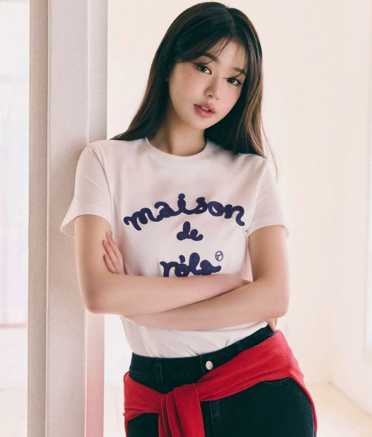 로라로라 반팔티 장원영반팔티 이미지