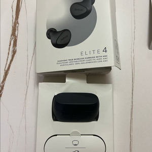 Jabra Elite 4 블랙 무선 이어폰 이미지