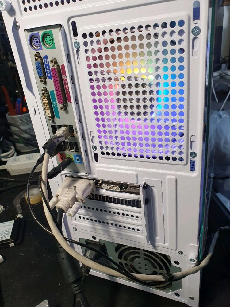 롤 게이밍 PC 본체 데스크탑 게이밍컴퓨터 이미지