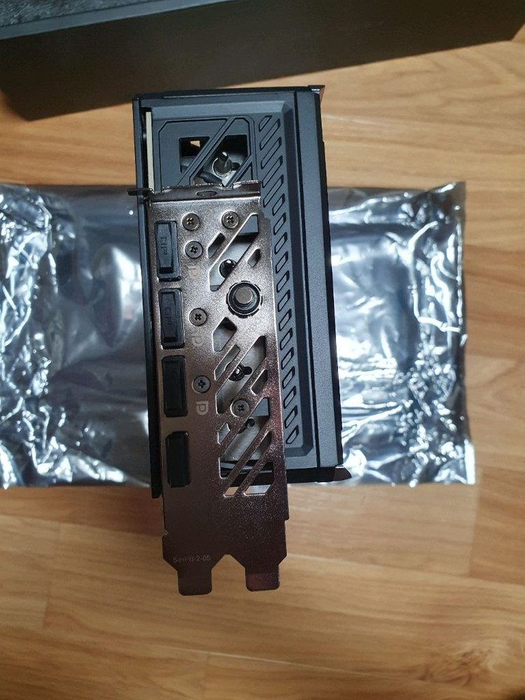 RTX 5070 OC D7 12GB 불칸 피씨디렉트 이미지