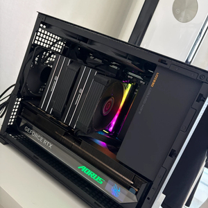 9800X3D, RTX 5080, 32GB, 1050W 본체 팝니다 이미지