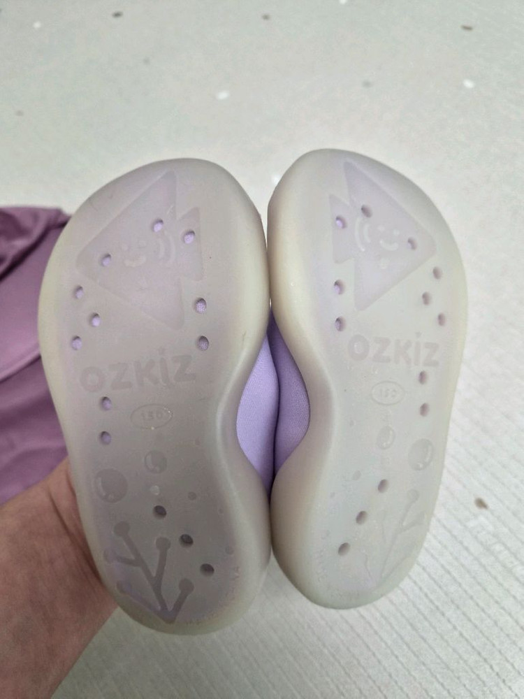 코니 래쉬가드 코니수영복 아동수영복 키즈수영복 아동래쉬가드 이미지