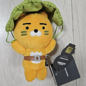 카카오 라이언 인형 (여러 개) 이미지