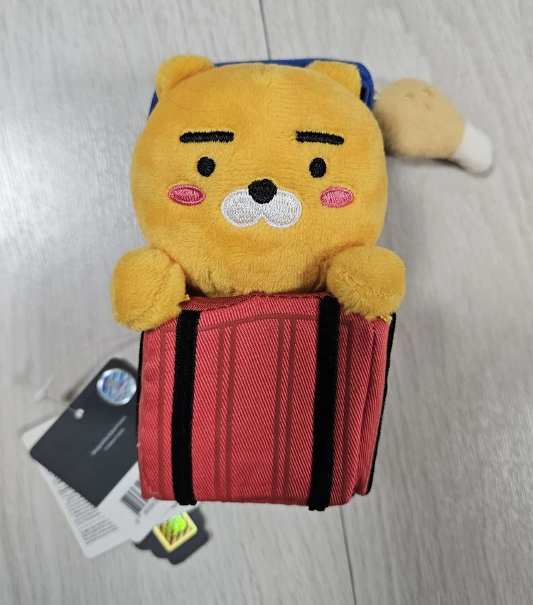 카카오 라이언 인형 (여러 개) 이미지