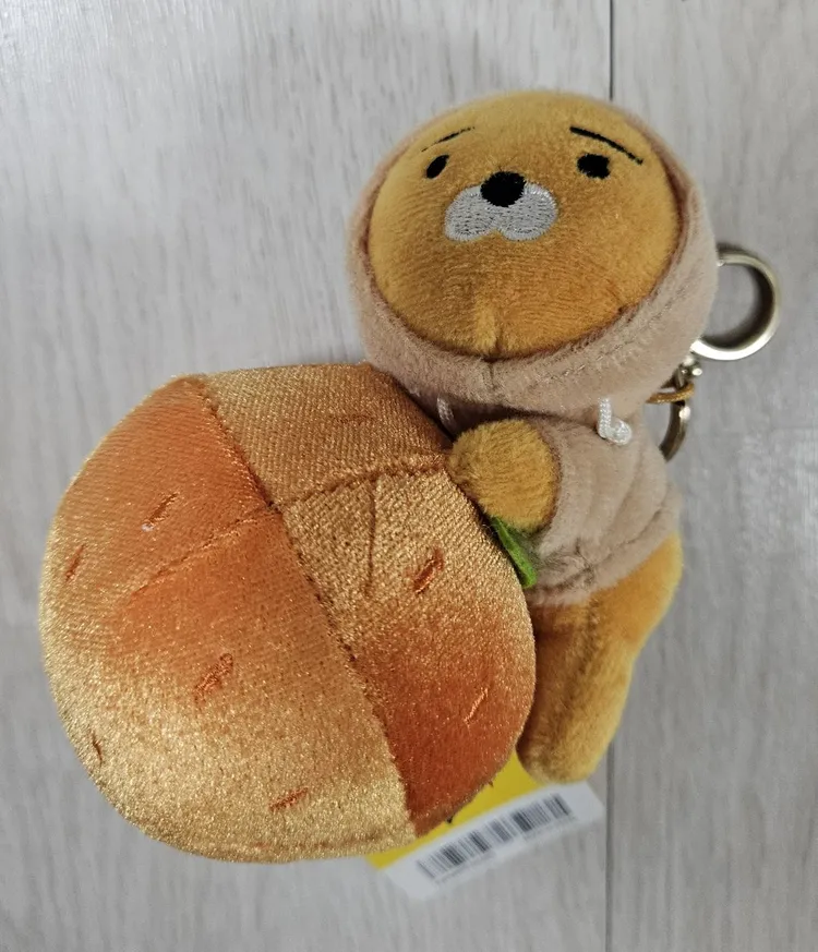 카카오 라이언 인형 (여러 개) 이미지