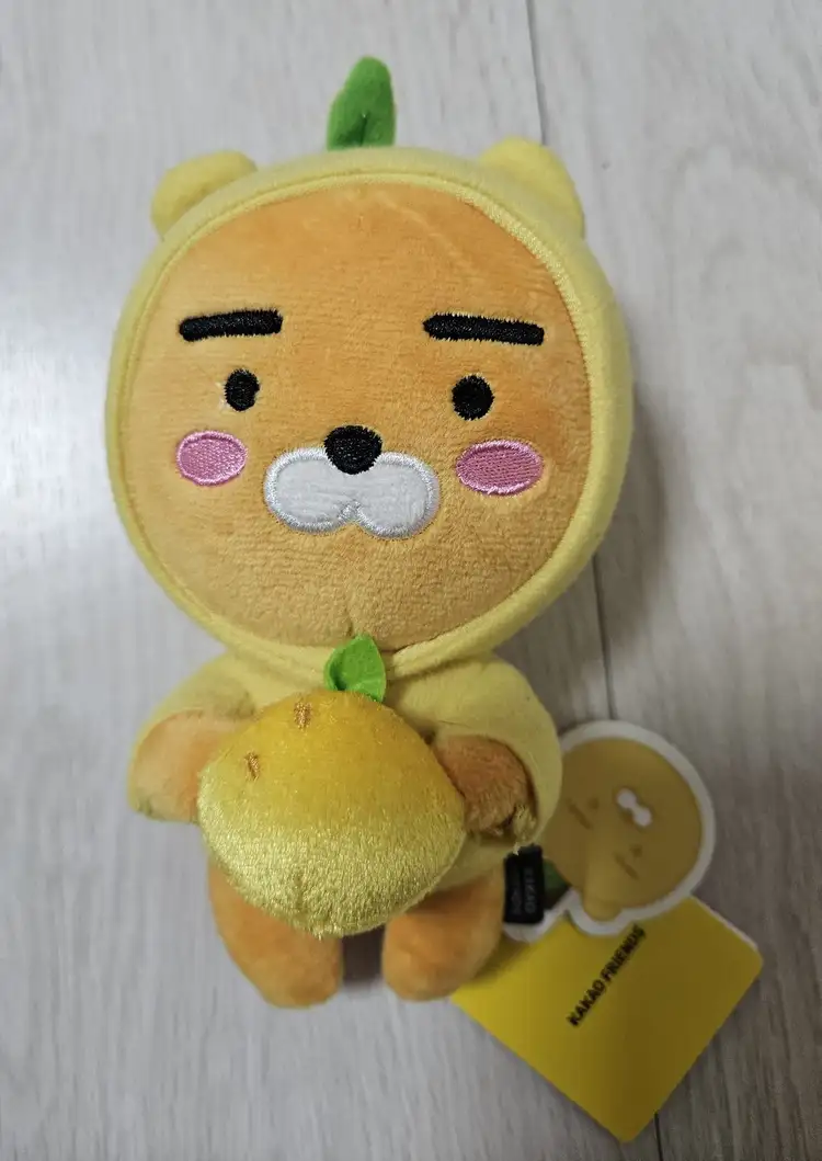 카카오 라이언 인형 (여러 개) 이미지