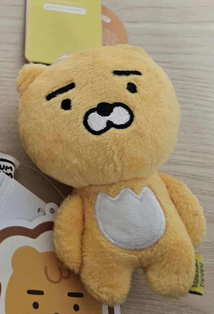 카카오 라이언 인형 (여러 개) 이미지