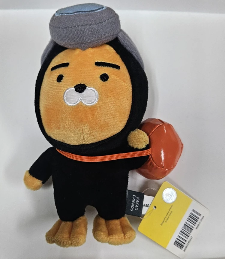 카카오 라이언 인형 (여러 개) 이미지