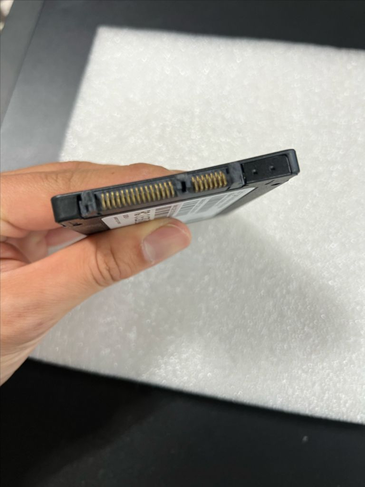 컴퓨터 ADATA SU800 SSD 120GB 단자 확인 이미지