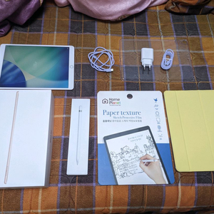 아이패드 에어3 Wi-Fi 10.5형 64GB 골드 애플펜슬 팔아요. 이미지