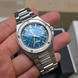 iwc 인제니어 아쿠아그린 팝니다. 이미지