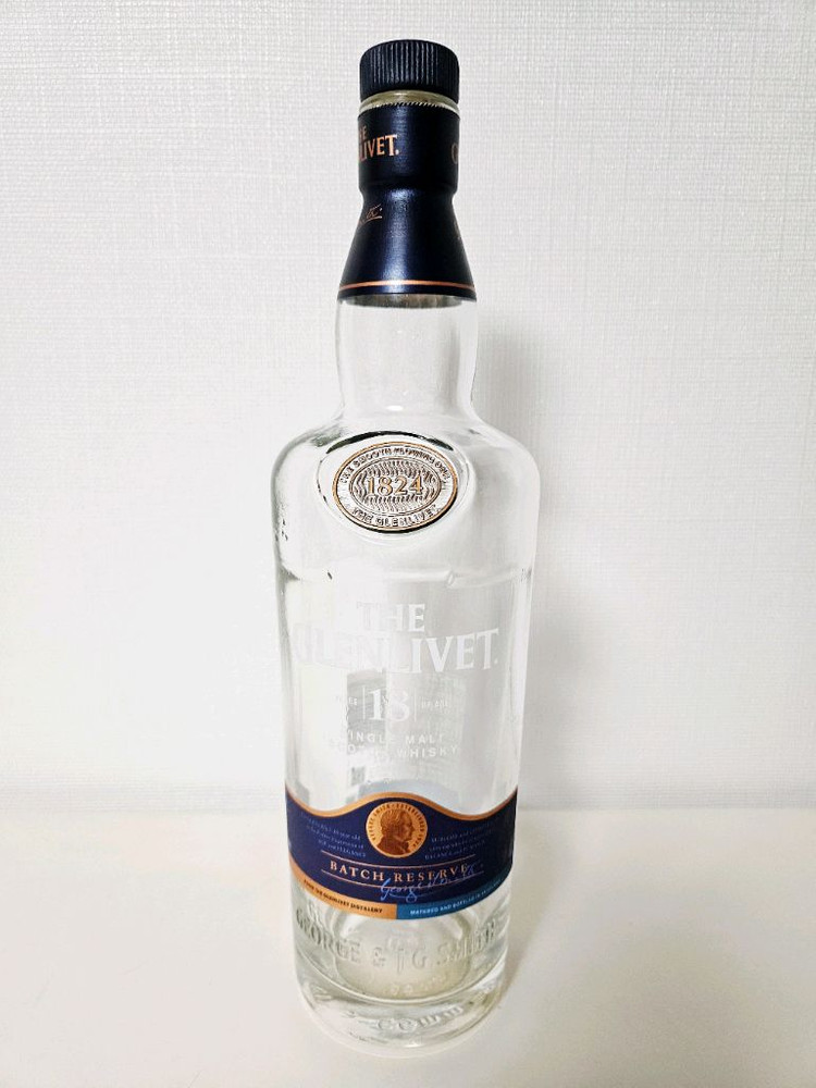 더글렌리벳 18년산 양주 whisky 공병 빈병 술병 이미지