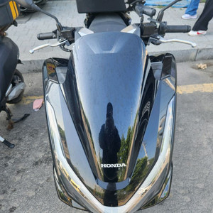 25년 PCX125 1만키로 미만 판매합니다. 이미지