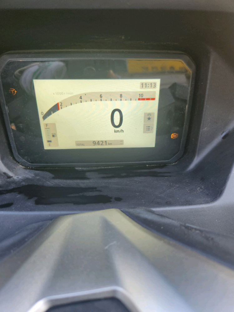 25년 PCX125 1만키로 미만 판매합니다. 이미지