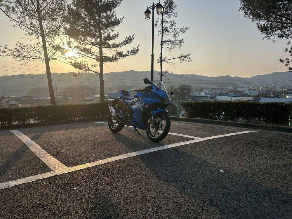 스즈키 gsx r125 2023년식 RCB백스텝 [개인] (대차0) 이미지