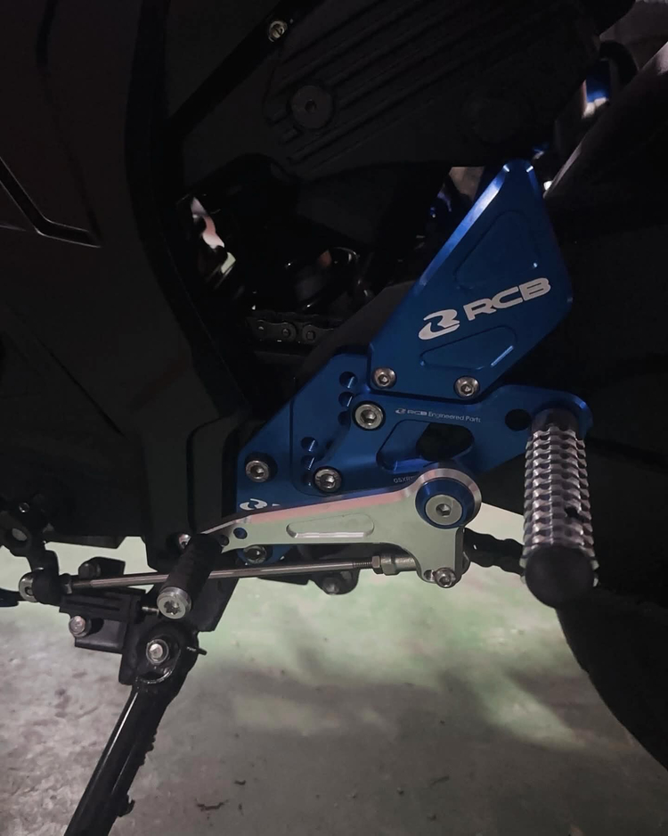 스즈키 gsx r125 2023년식 RCB백스텝 [개인] (대차0) 이미지