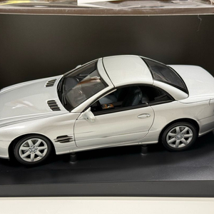 1:18 미니챔프 벤츠 sl 딜러버전 다이캐스트 minichamps benz 이미지