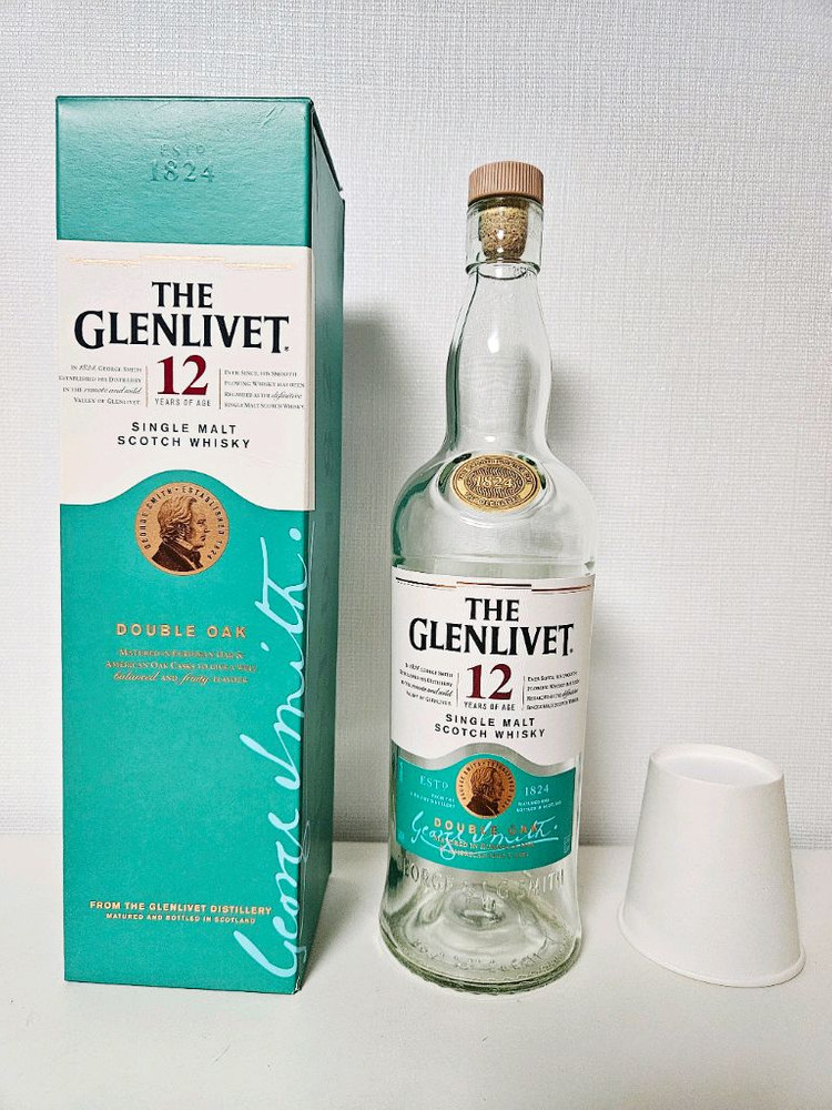 더 글렌리벳 12년산 양주 whisky 공병 빈병 술병 이미지