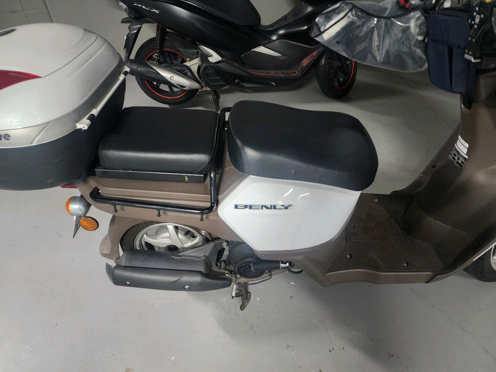 125cc 스쿠터 이미지