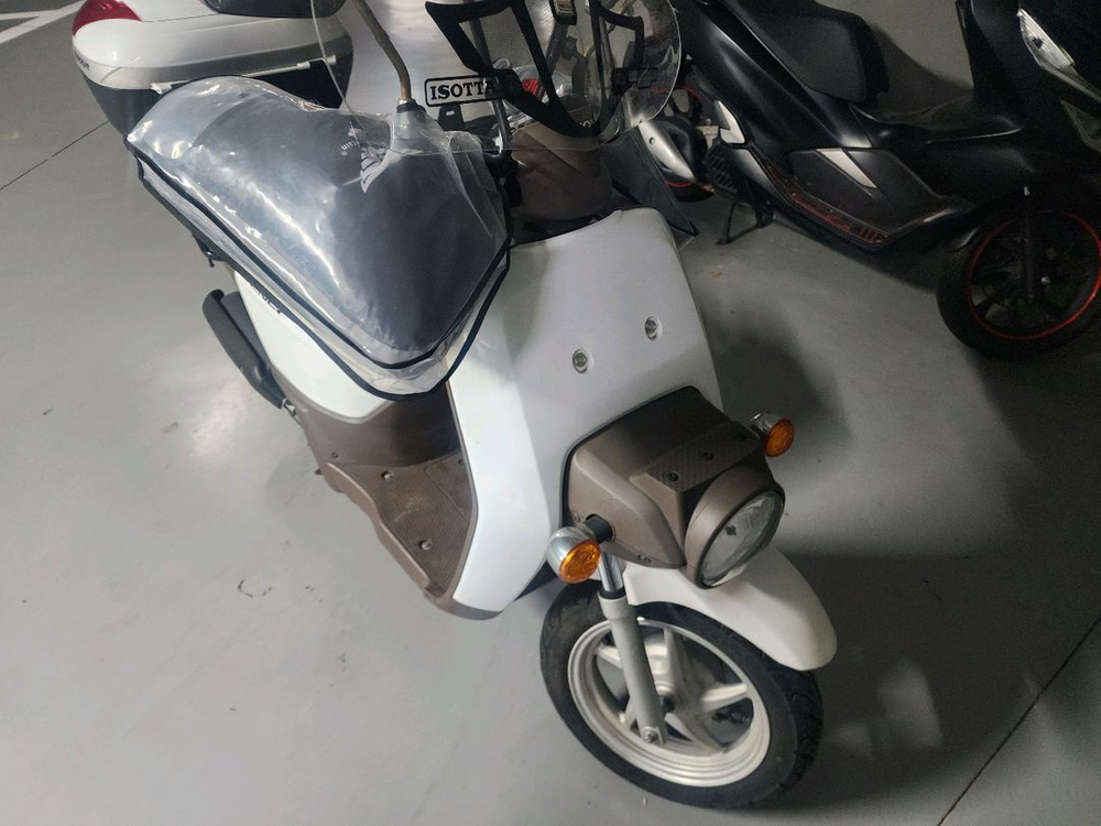 125cc 스쿠터 이미지