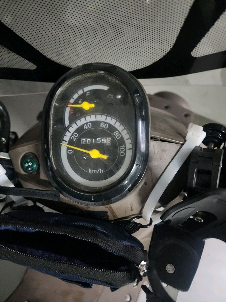 125cc 스쿠터 이미지