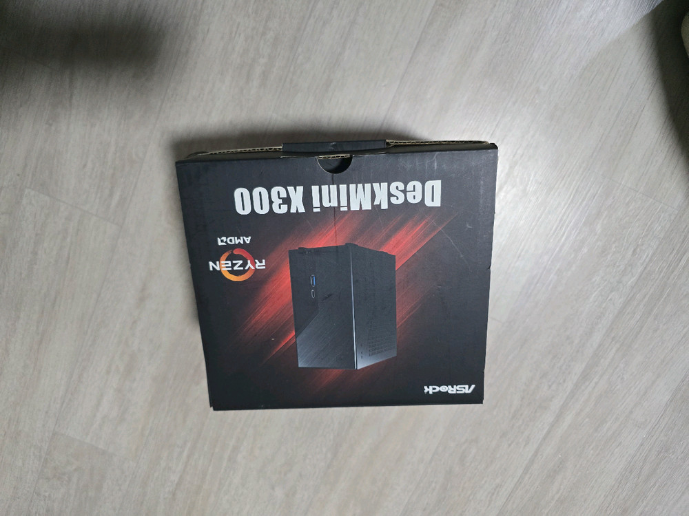 asrock 데스크미니 x300 (5600G, 16G ram) 이미지