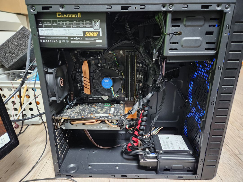 인텔i5 6400/16G/SSD 240GB/HDD 1TB/GTX960/500W 본체 팝니다. 이미지
