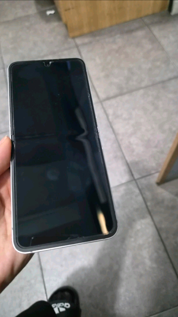 갤럭시 Z 플립6 256GB kt 이미지