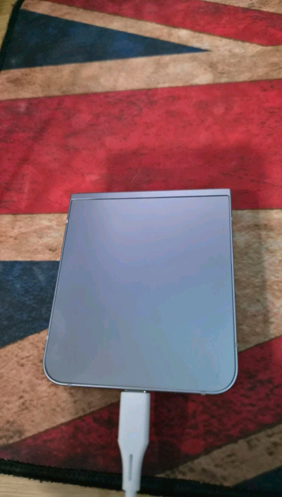 갤럭시 Z 플립6 256GB kt 이미지