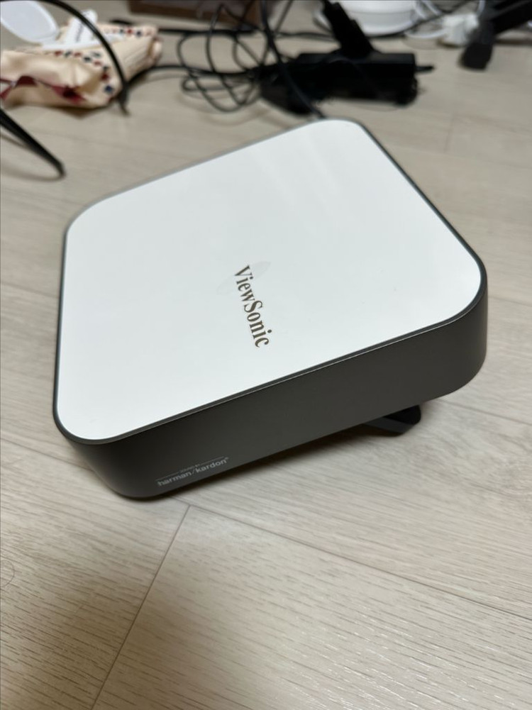 ViewSonic M2e 빔프로젝터 + 미스틱 + 삼각대 (풀박스) 이미지