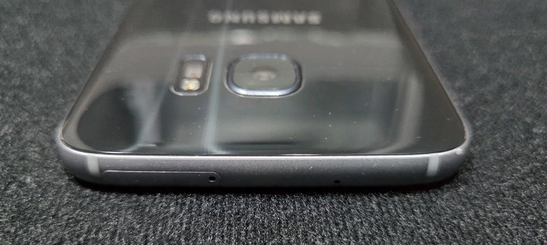 갤럭시 S7 edge 이미지