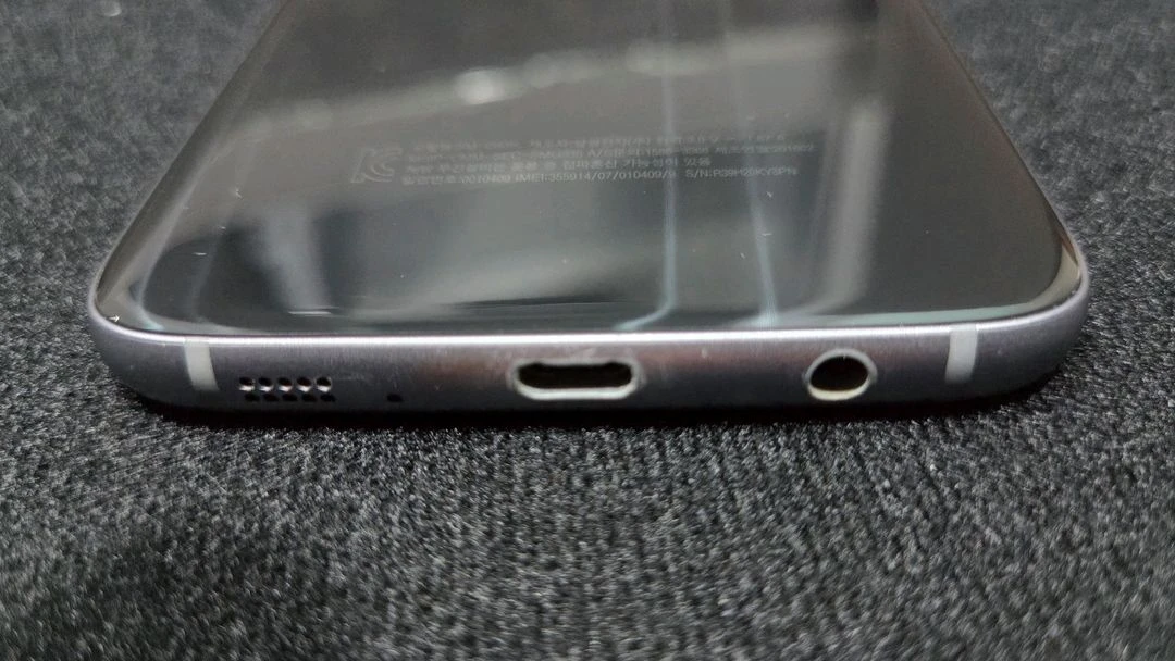 갤럭시 S7 edge 이미지