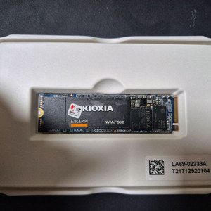 키오시아 EXCERIA NVMe SSD 500GB 이미지