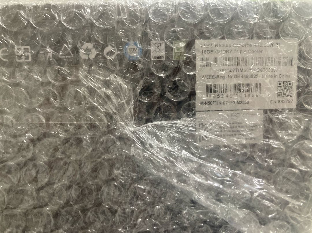 만리 지포스 RTX 5070 Ti 미개봉 새상품 이미지