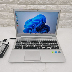 삼성 15.6인치 노트북 i7-4510u 입니다 이미지