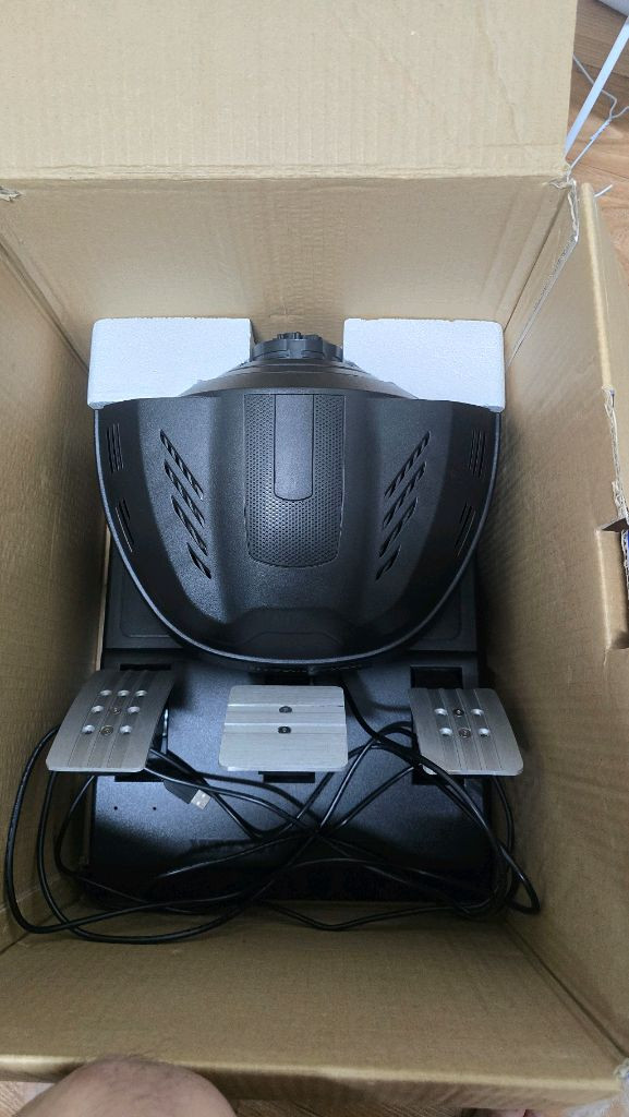 트러스트마스터 t300rs 이미지