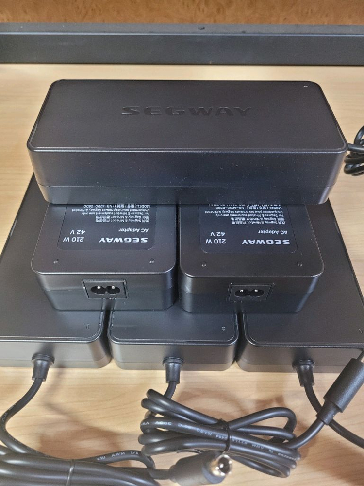 210W 42V 5A 충전기(미사용) SEGWAY 세그웨이 & Ninebot 나인봇 이미지