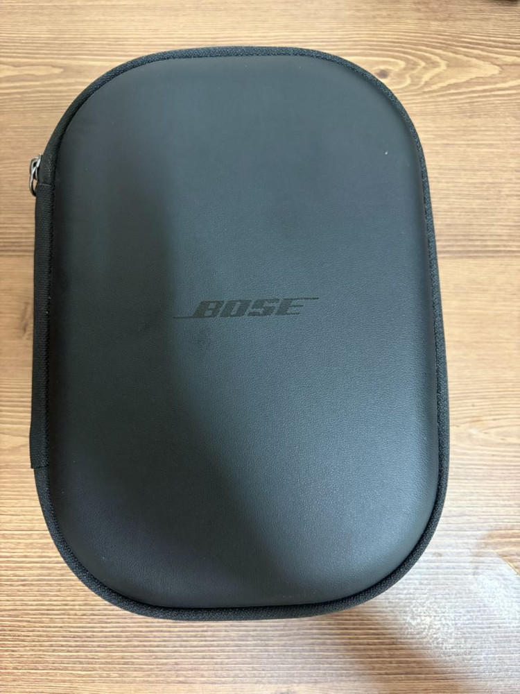 보스 qc45 노이즈캔슬링 무선헤드폰 이미지