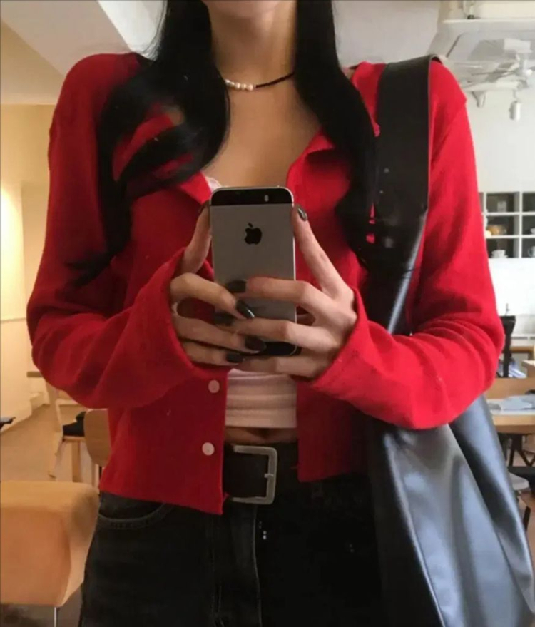 플라워 펀칭 가디건 여리여리 레드가디건 이미지