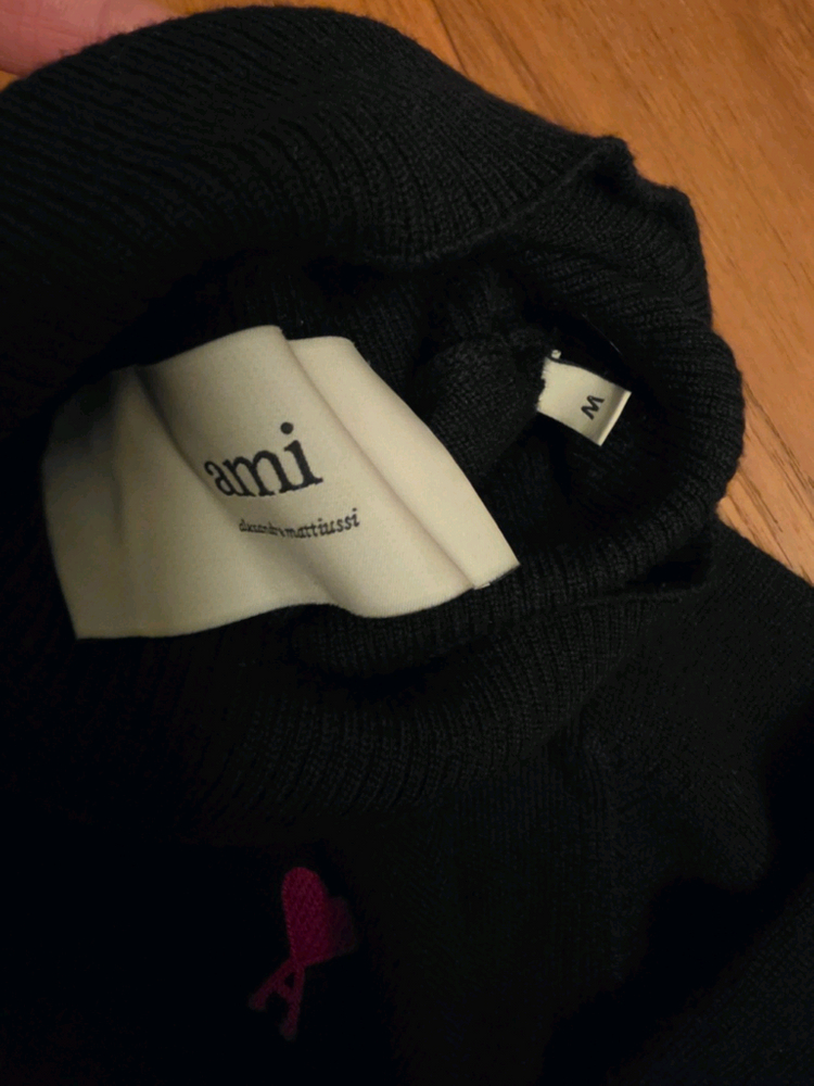 아미 25FW 스몰하트 크루넥 니트 목폴라 블랙 M 이미지