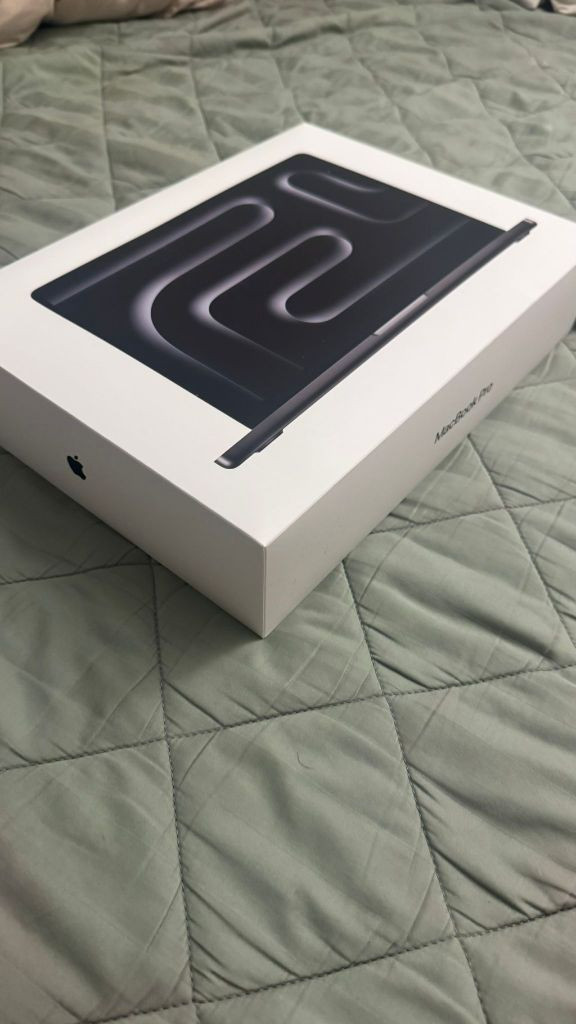 (개봉 미사용) 맥북 프로 14인치 M5 24GB 1T 이미지