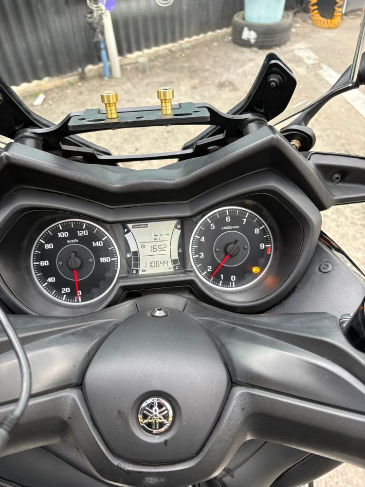 Xmax 300 21년식 이미지